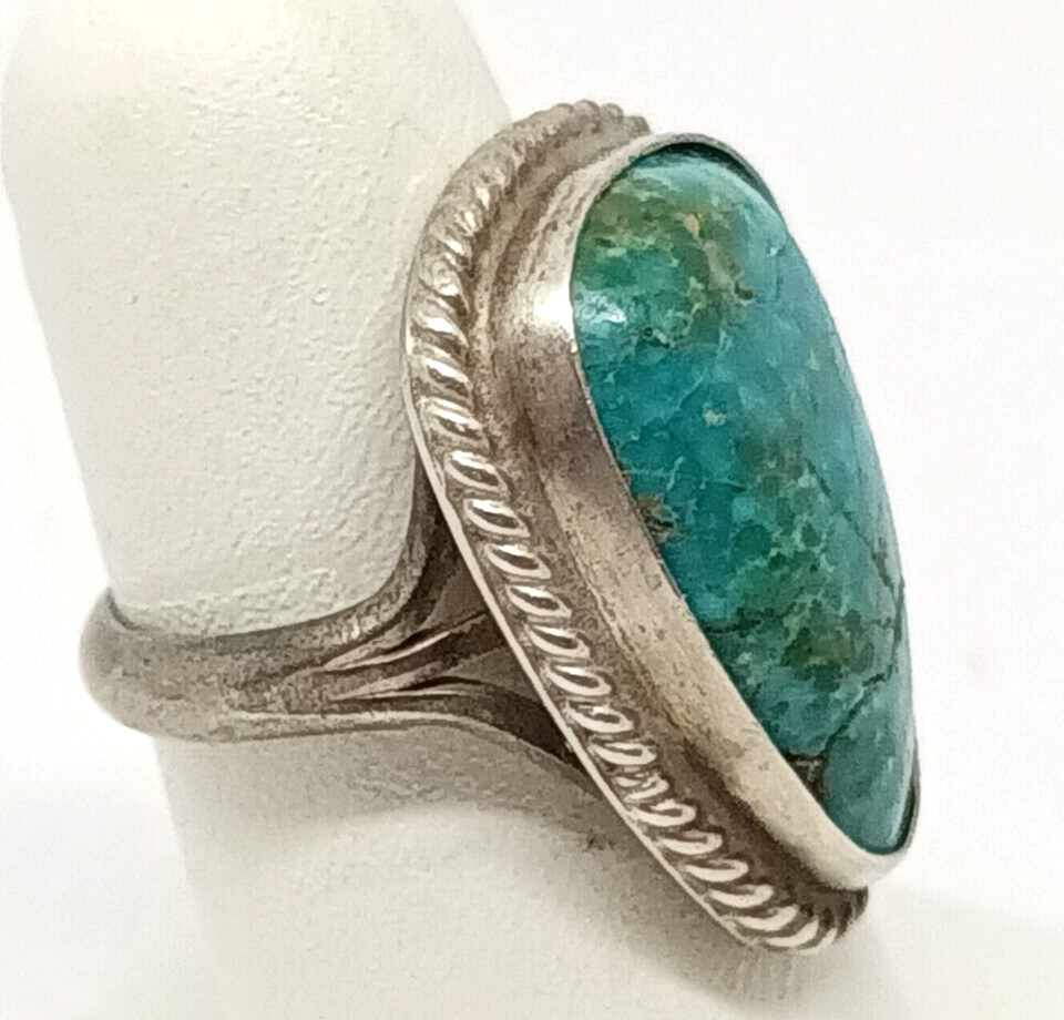 Native American Sterling Silver & Turquoise Ring Size 5, 7.8 grams
