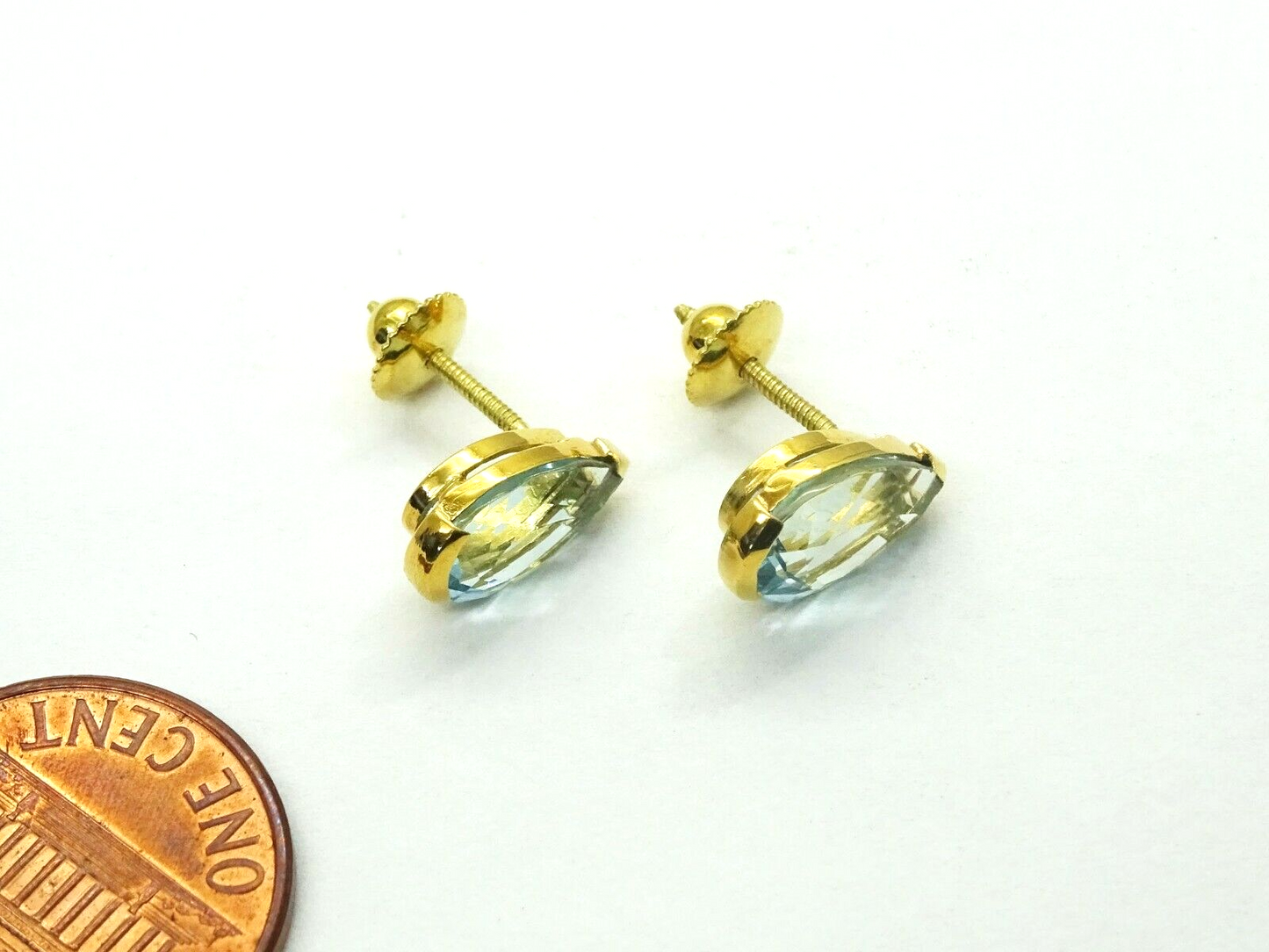 2.62ct tw Pear Natural Aquamarine Screw Back Earrings 18k Gold