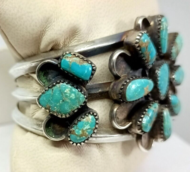 Native American Sawtooth Bezel Turquoise Sterling Silver Cuff 51.1 grams