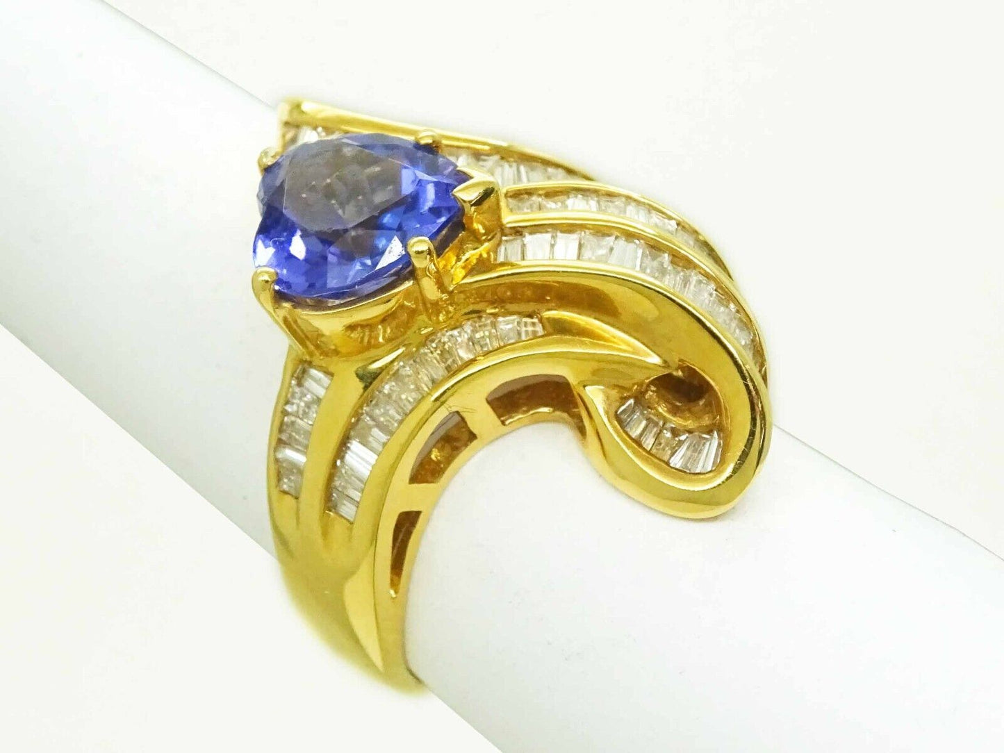 5.65ct tw Heart Tanzanite & Diamond Ladies Ribbon Ring 18k Gold Size 7