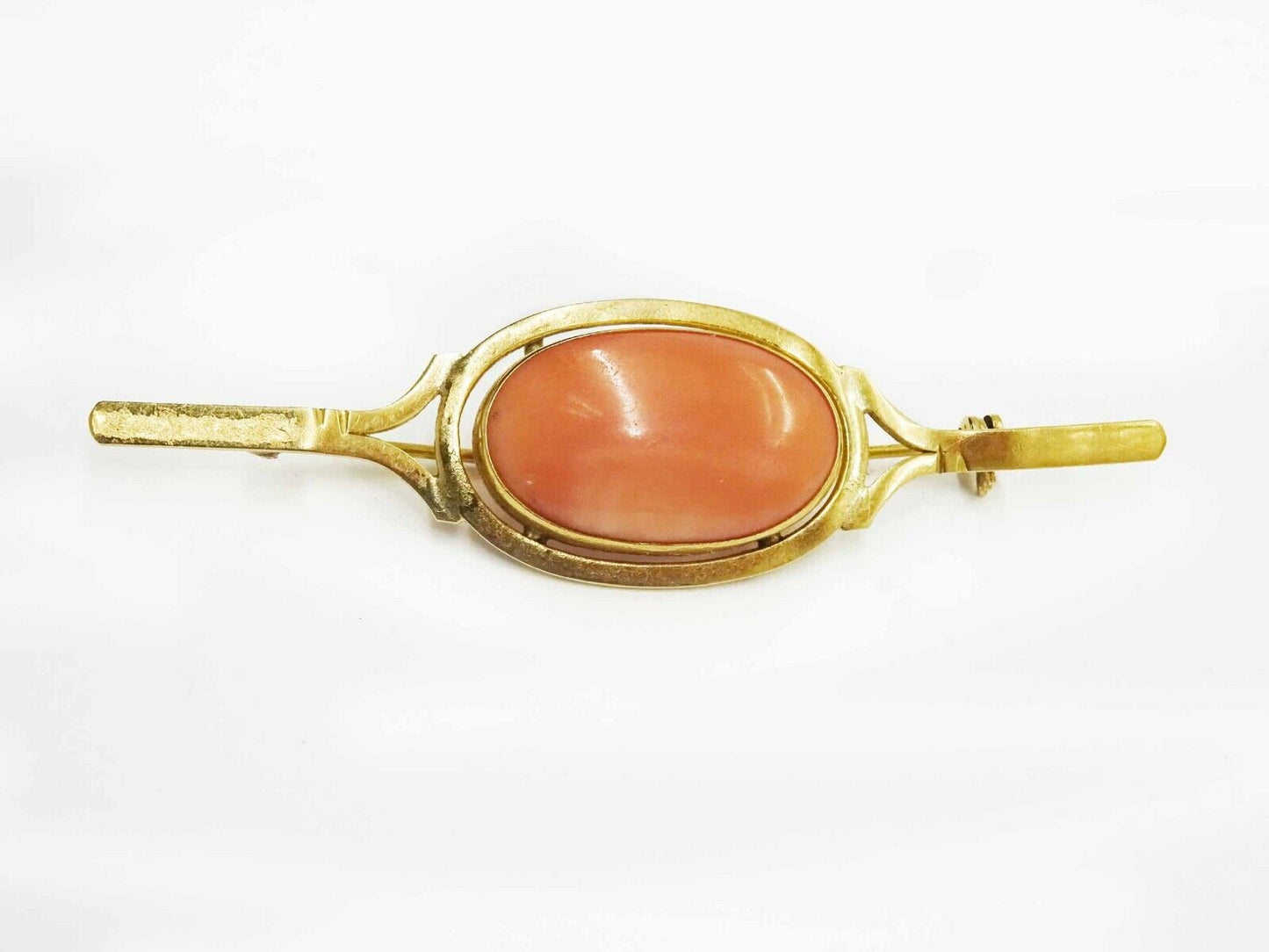 Natural Salmon Pink Coral Oval Cabochon Pin 18k Gold