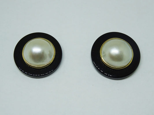 Mabe Pearl Cabochon & Black Onyx Disk Stud Earrings 14k