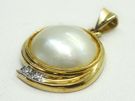 Round Mabe Pearl Cabochon Pendant Charm 10k 2-Tone Gold