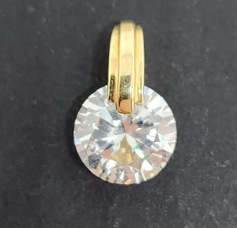 14k Yellow Gold Round Brilliant CZ Pendant