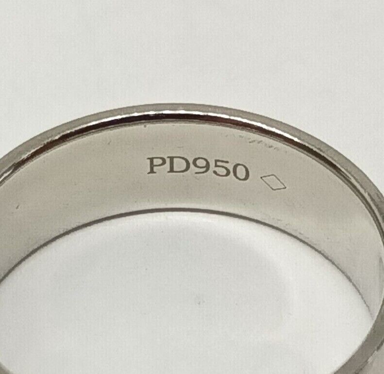 Helzberg Signature Palladium Knife Edge Wedding Band Size 6.5, 6mm