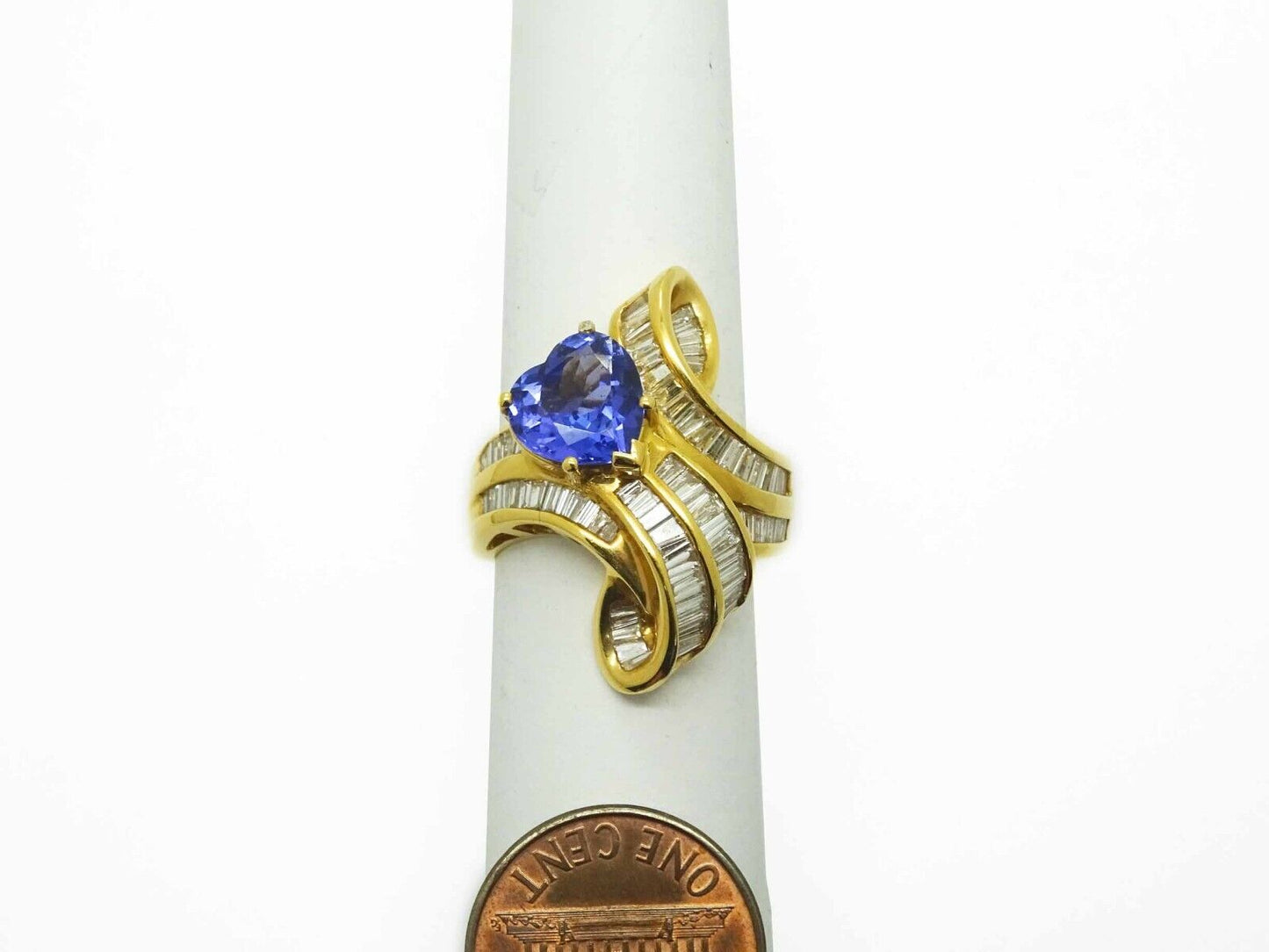 5.65ct tw Heart Tanzanite & Diamond Ladies Ribbon Ring 18k Gold Size 7