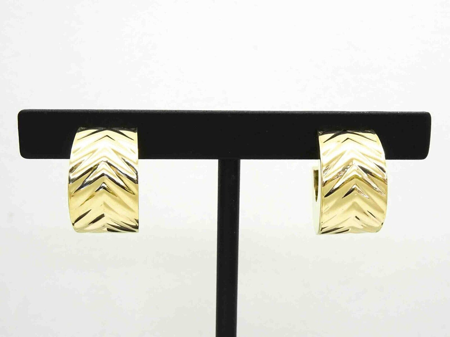 11mm Wide Herringbone Design Huggie Earrings 14k Gold