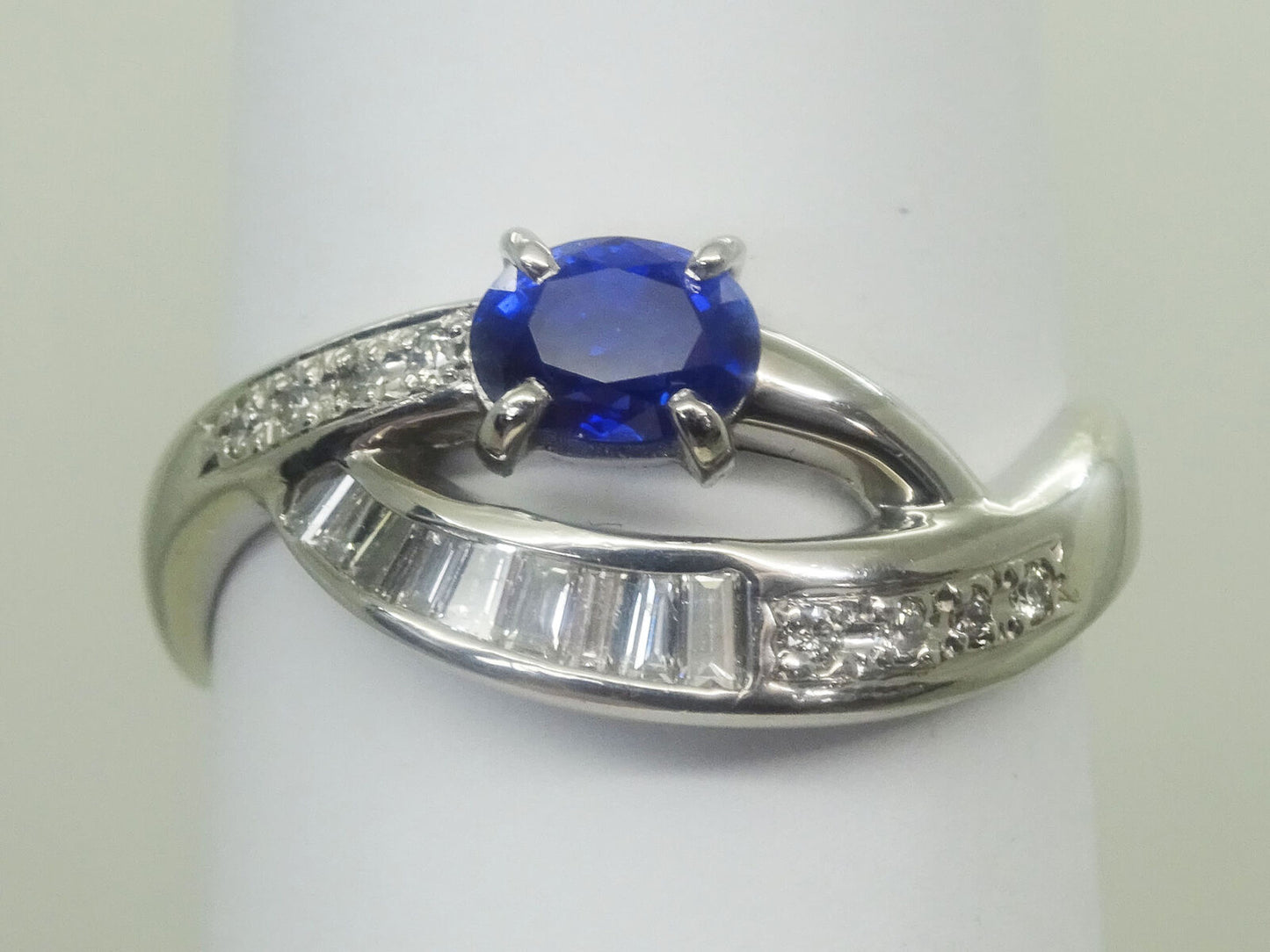 Natural Sapphire & Diamond Split Shank Platinum Ring Size 11.5