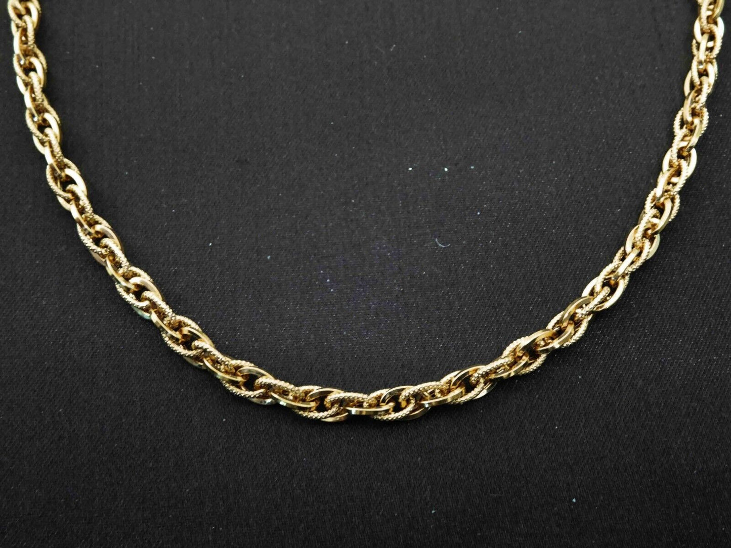 3-4mm Wide Rope Chain Necklace 18k Gold 28" Long 18.4 Grams