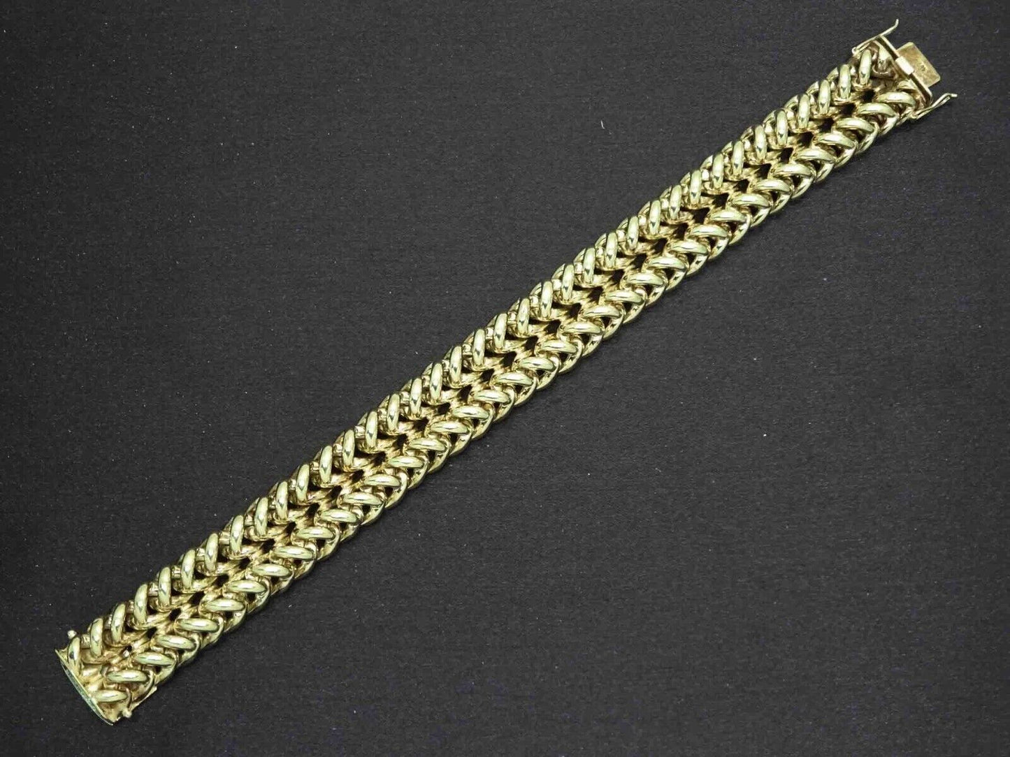 18mm Wide 6mm Thick Bracelet 14k Gold 8" Long 51.9 Grams